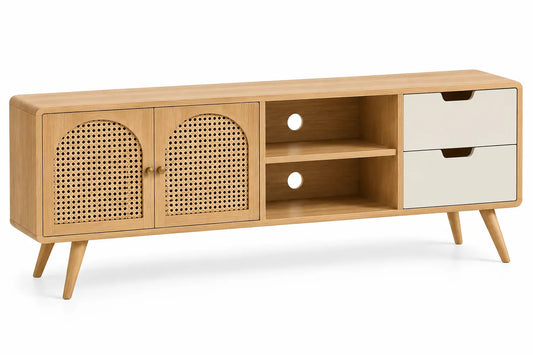 Mueble bajo para televisión con detalles de entramado y estantes, marrón y blanco